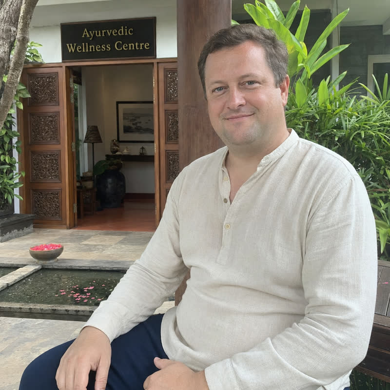 Elena Popescu from Romania, who travelled to India for Weight Loss Treatment in India